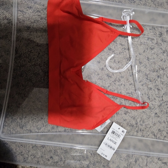 Bras - Picture 3 of 8